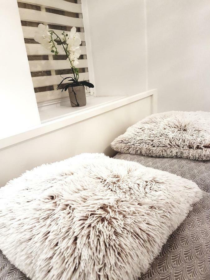 Boleslaviaapartments - Apartament Antonella Boleslawiec  Extérieur photo